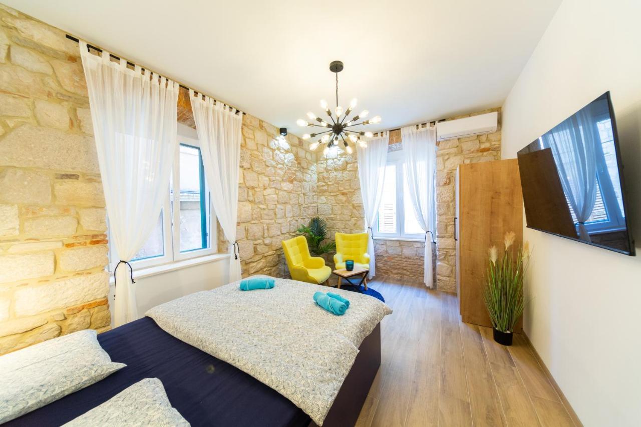 Apartman Kolura Vis Ngoại thất bức ảnh